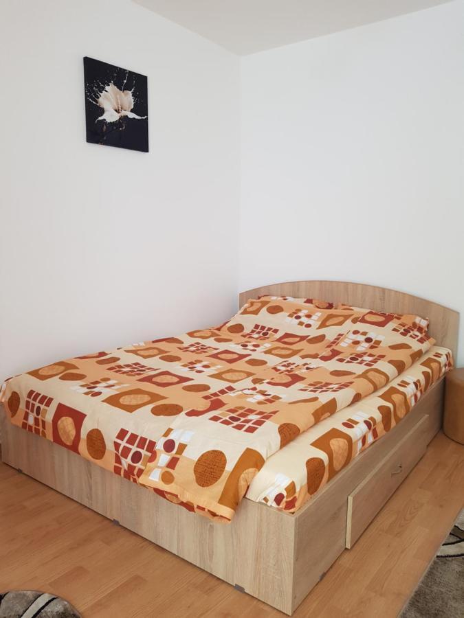 Melody Apartment Alba Iulia Eksteriør bilde